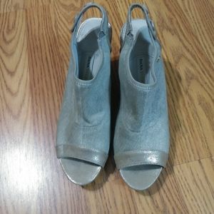 Dana Buchman Sandals 6.5 M